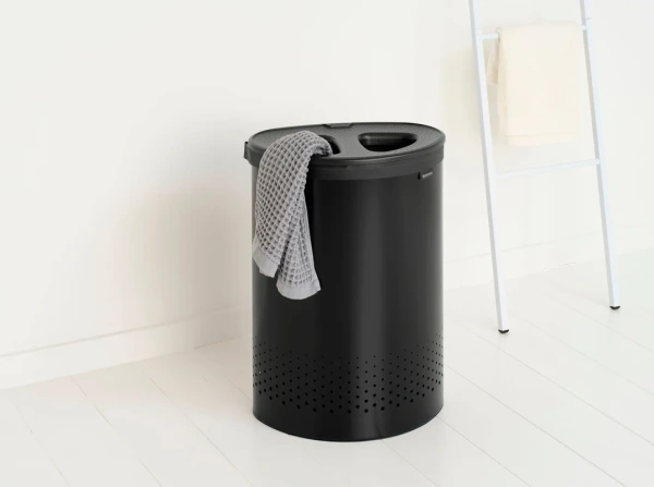 Корзина для белья Brabantia 242366 матовая черная
