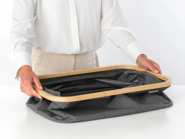 Корзина для белья Brabantia 232725 серо-черная